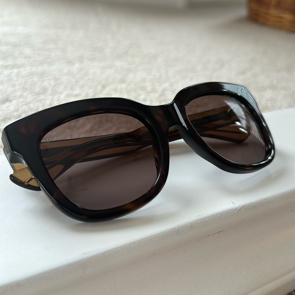 Gucci sunglasses